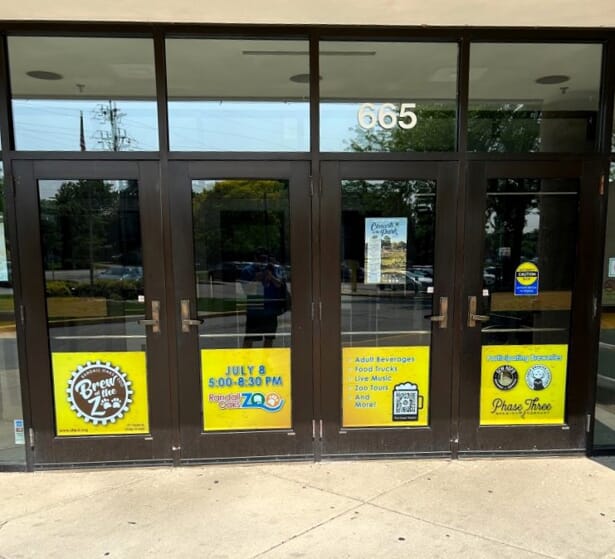 Custom Vinyl Lettering & Graphics